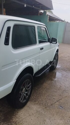 LADA (VAZ) Niva-11