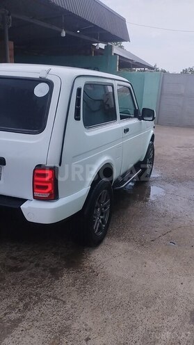 LADA (VAZ) Niva-12
