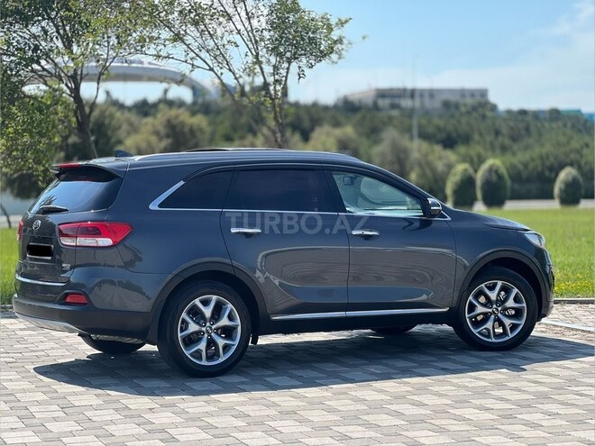 Kia Sorento-7