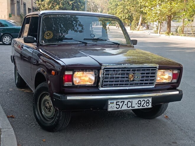 LADA (VAZ) 2107-1