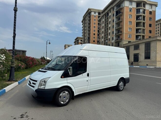 Ford Transit-2