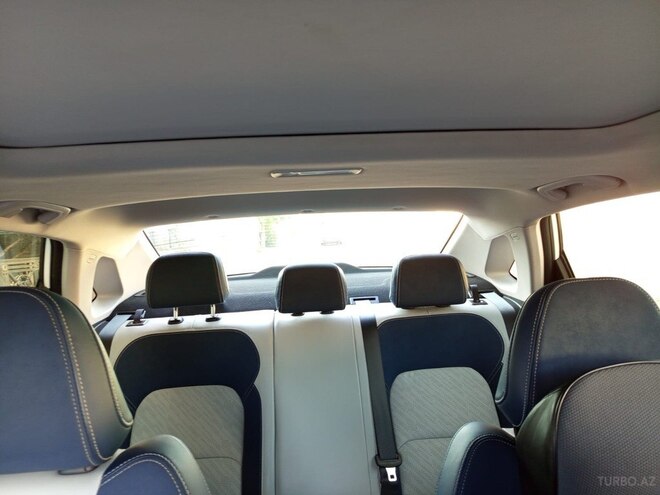 Geely Emgrand-6