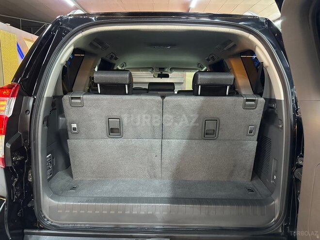 Toyota Land Cruiser Prado-21