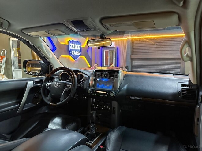 Toyota Land Cruiser Prado-20