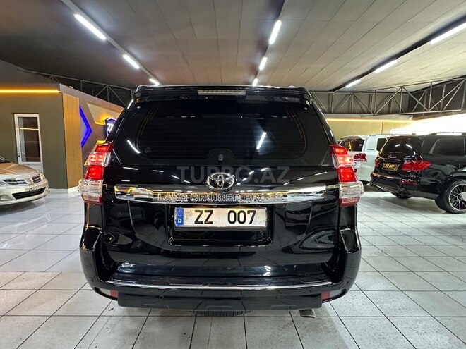 Toyota Land Cruiser Prado-7