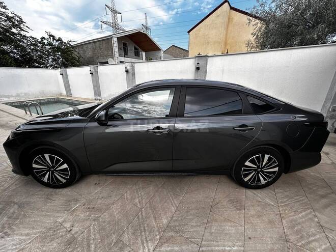 Changan Qiyuan A05-3