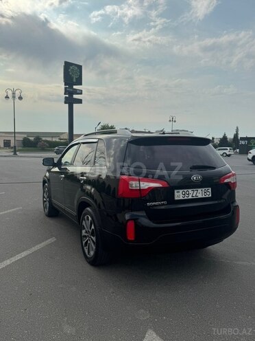 Kia Sorento-8