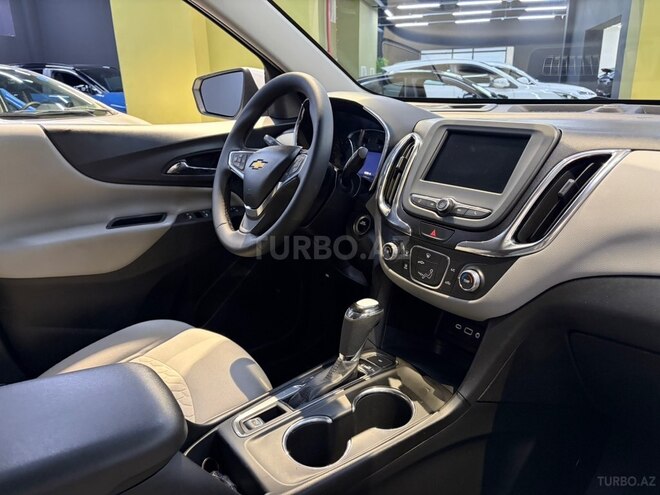 Chevrolet Equinox-5