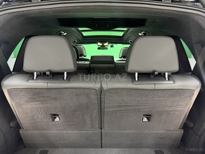 BMW X7-19