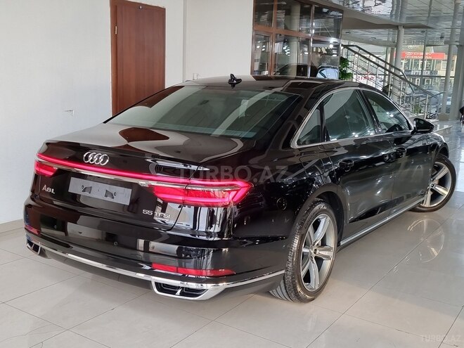 Audi A8-5