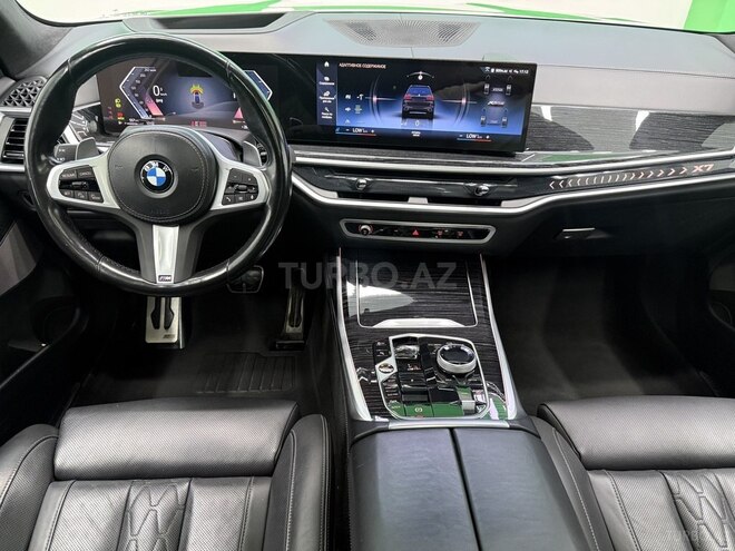 BMW X7-8