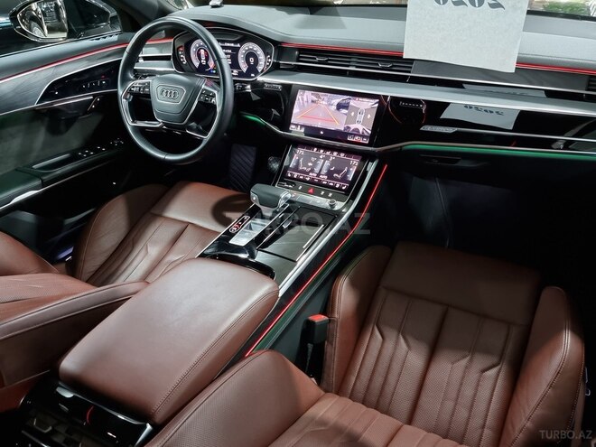 Audi A8-12