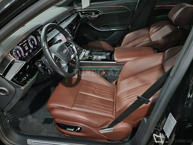 Audi A8-11