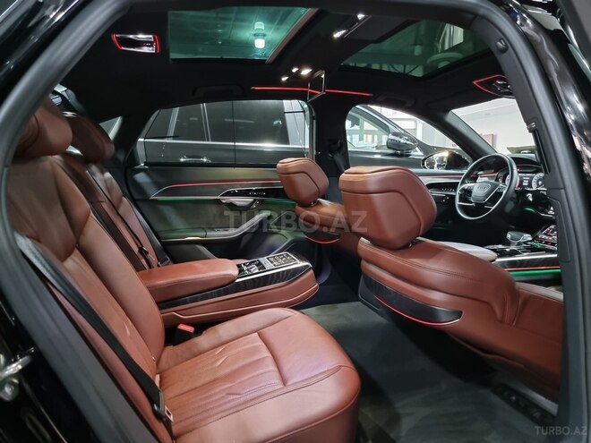 Audi A8-14