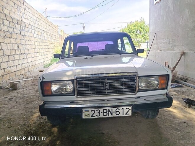 LADA (VAZ) 2107-1