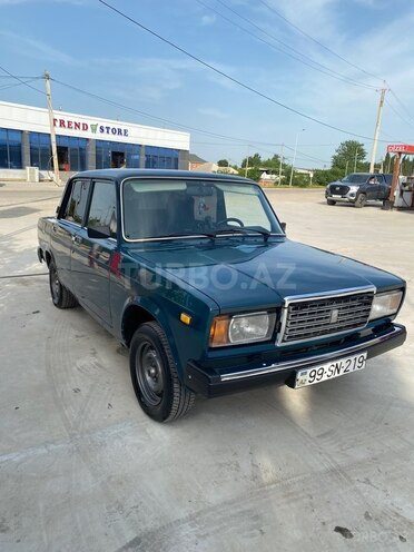 LADA (VAZ) 2107-1