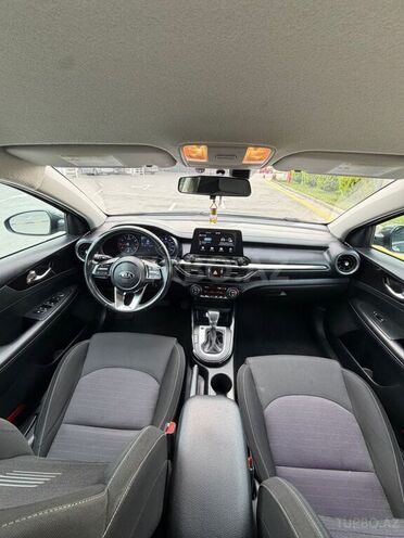 Kia Forte-11