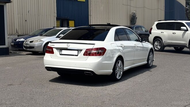 Mercedes E 250-2