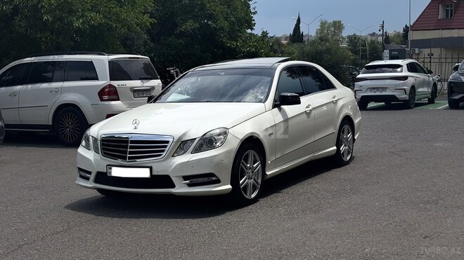 Mercedes E 250-7