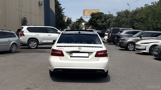 Mercedes E 250-4
