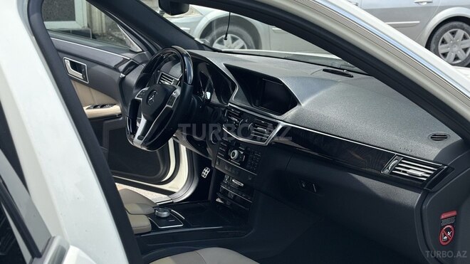 Mercedes E 250-9