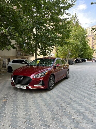 Hyundai Sonata-2