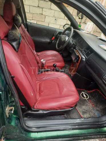 Opel Vectra-4