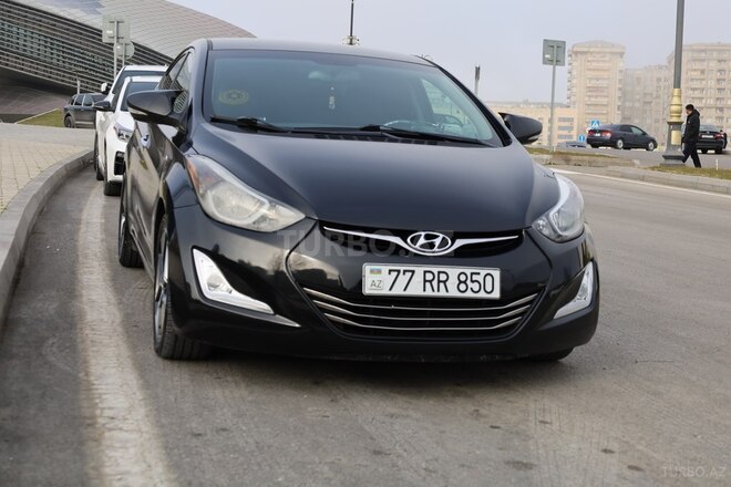Hyundai Elantra-1