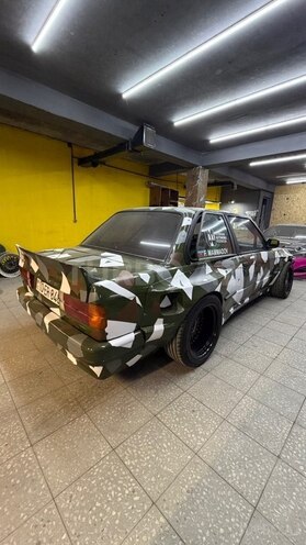 BMW 330-5
