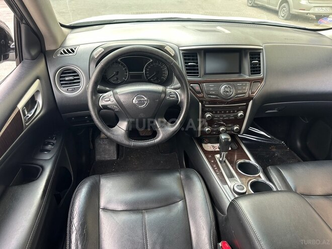 Nissan Pathfinder-3