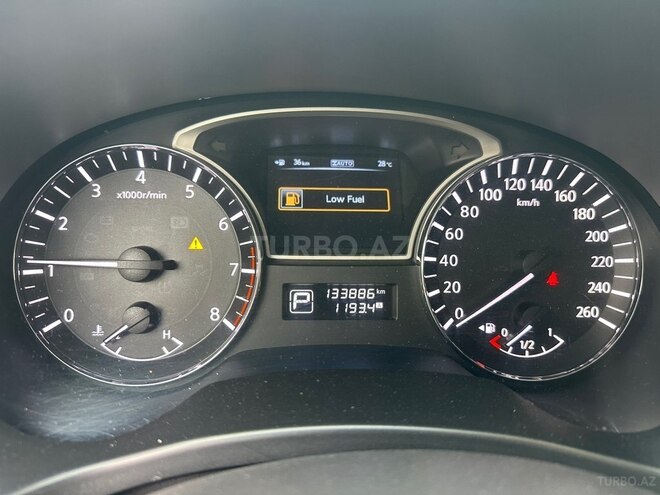 Nissan Pathfinder-13