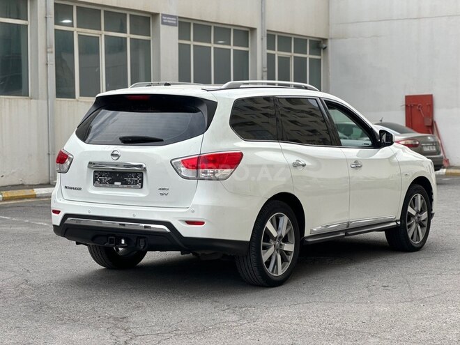 Nissan Pathfinder-6