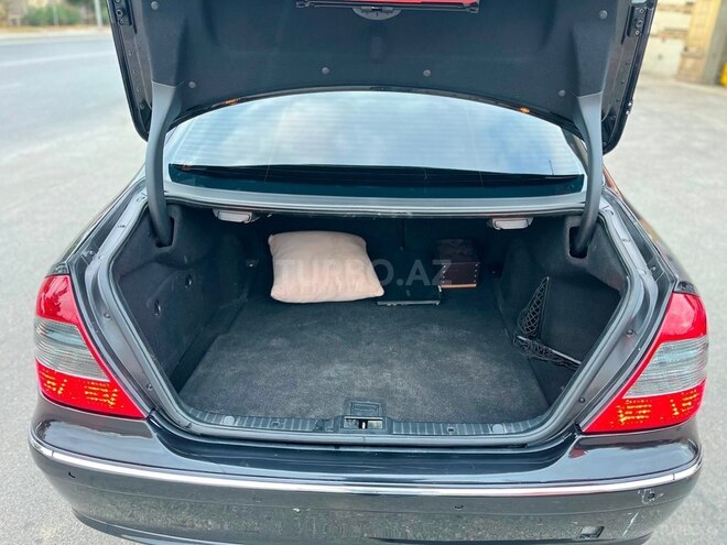 Mercedes E 220-8