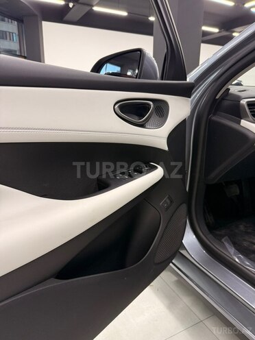 BYD Seal 05-14