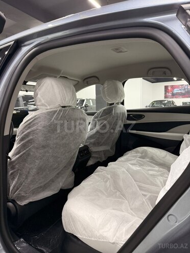 BYD Seal 05-13