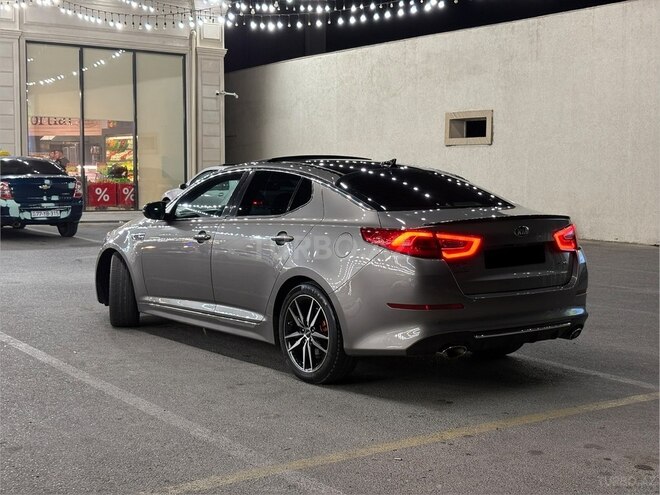 Kia Optima-4