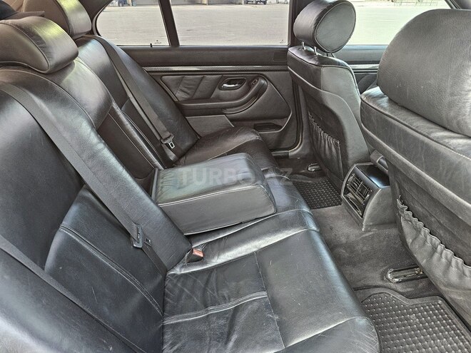BMW 525-5