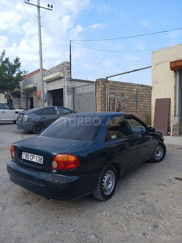 Kia Sephia-2