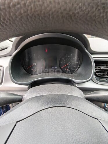 Kia Rio-6