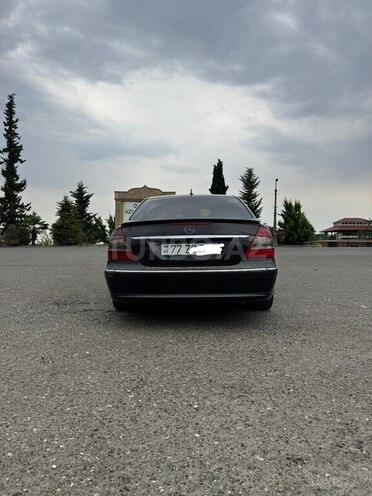 Mercedes E 220-6