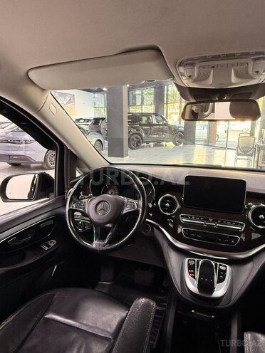 Mercedes V 250-3