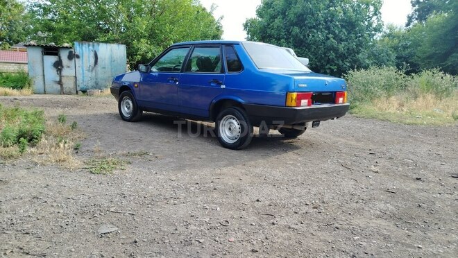 LADA (VAZ) 21099-8