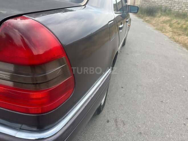 Mercedes C 200-9