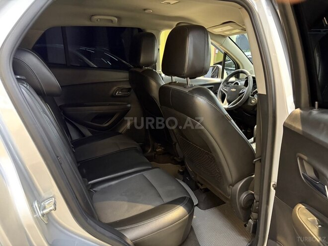 Chevrolet Trax-13