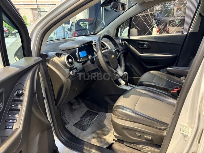 Chevrolet Trax-18