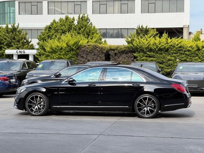 Mercedes S 450-11