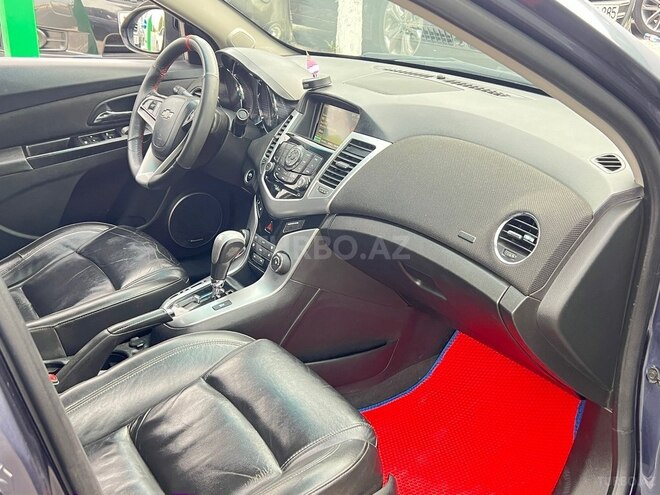 Chevrolet Cruze-14