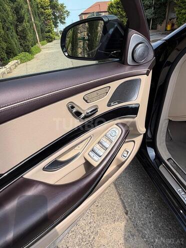 Mercedes S 600-9