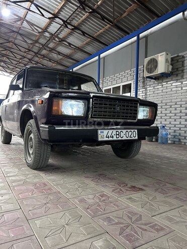 LADA (VAZ) 2107-1