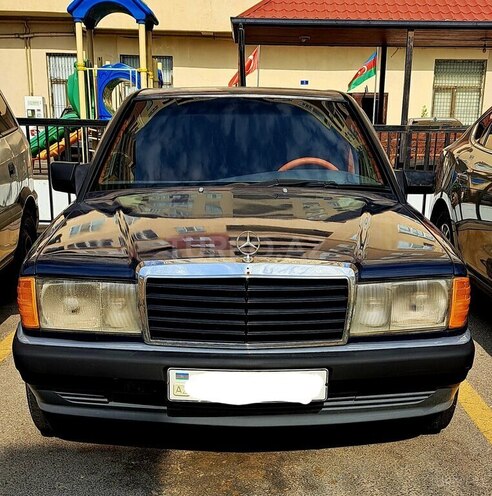 Mercedes 190-19